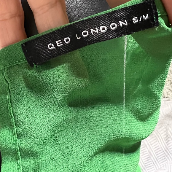 QED London top with frills - Picture 10 of 13